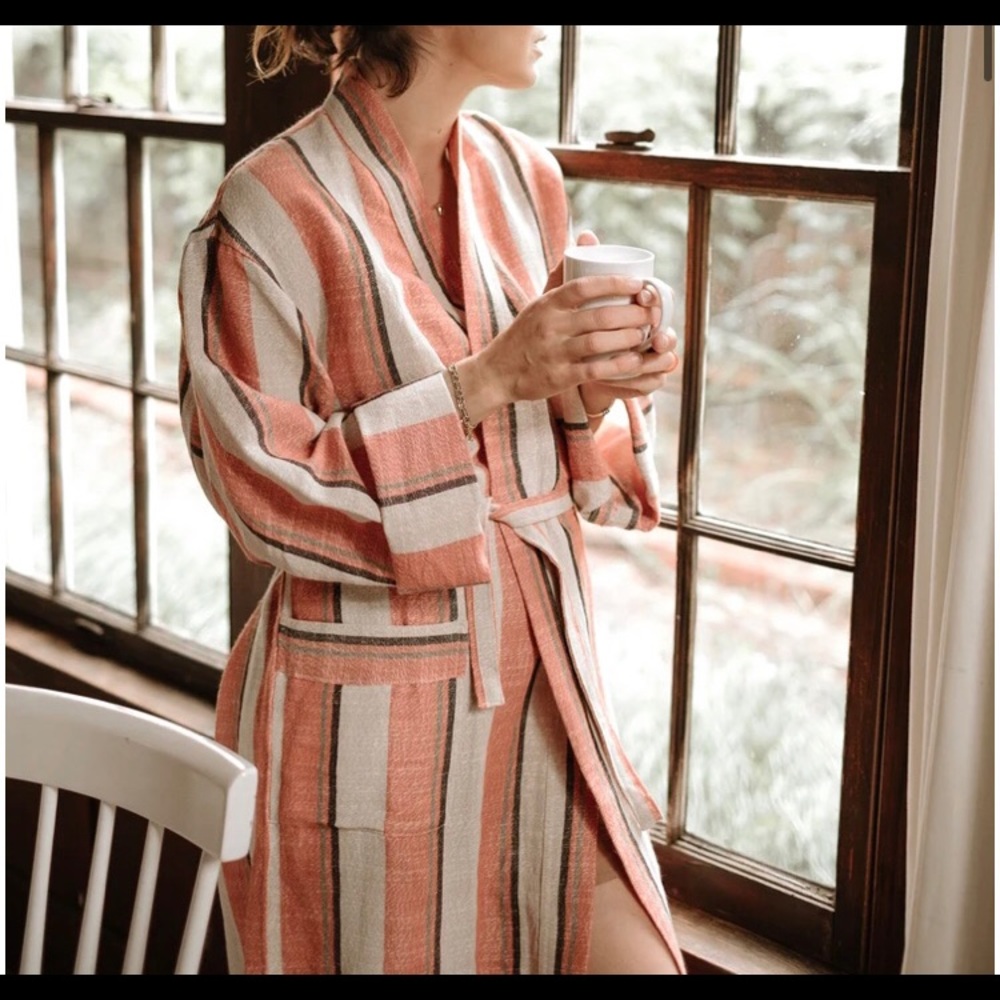 Oddbird Robe